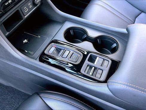 Used 2023 Honda Pilot TrailSport image 15