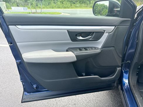 Certified 2019 Honda CR-V LX image 11