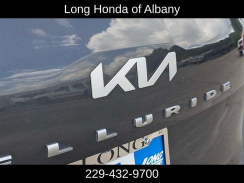 Used 2022 Kia Telluride LX FWD image 10