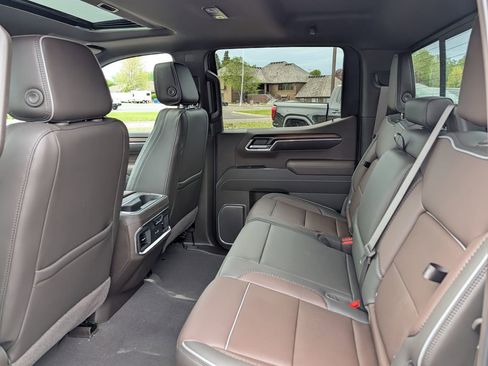 New 2026 GMC Sierra 1500 Denali w/ Denali Reserve Package AWD/4WD image 34