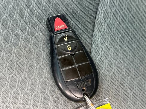 Used 2017 RAM 1500 Express image 24