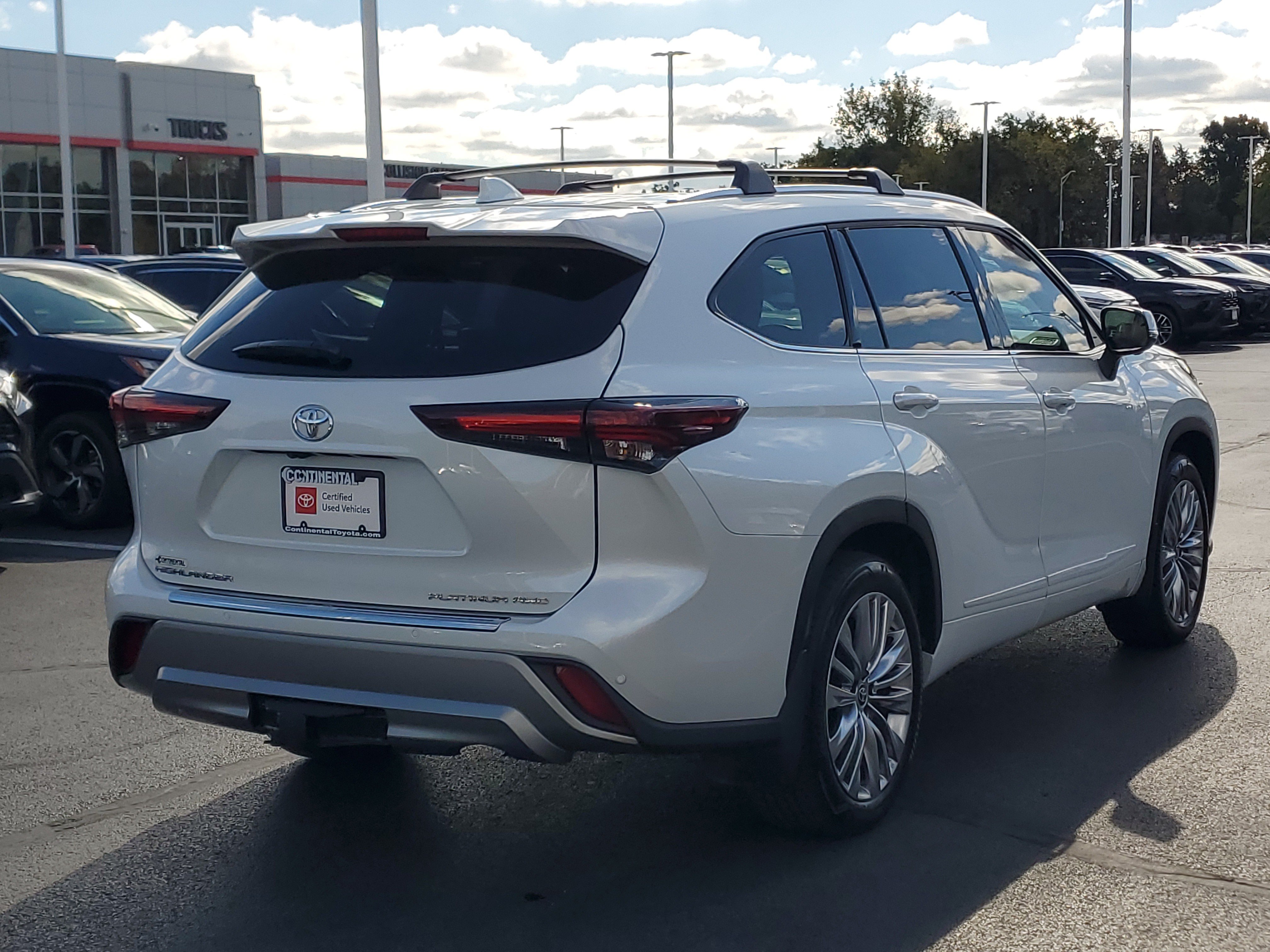 Certified 2026 Toyota Highlander AWD image 5