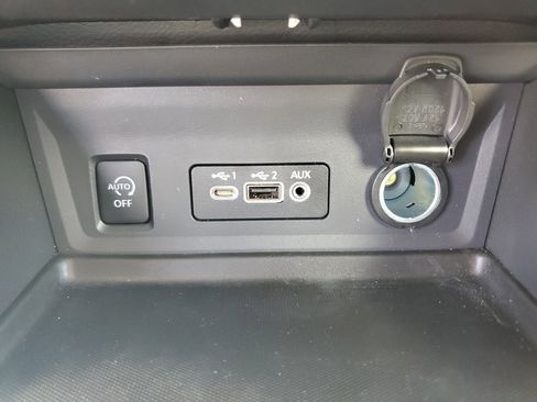 Certified 2025 Nissan Sentra SR w/ Midnight Edition FWD image 24