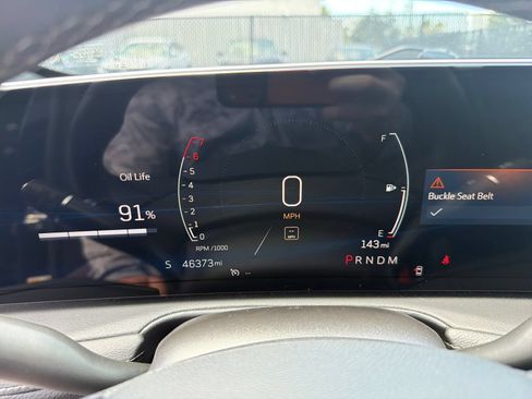 Used 2024 Cadillac XT4 Premium Luxury FWD image 14