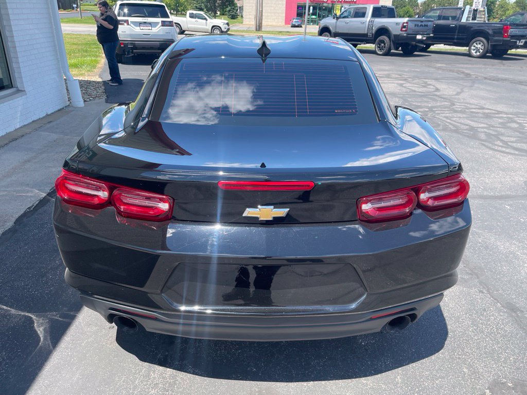 Used 2024 Chevrolet Camaro LT RWD image 6