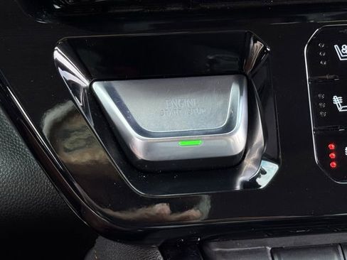 Used 2023 GMC Sierra 1500 AT4 w/ AT4 Premium Package image 18