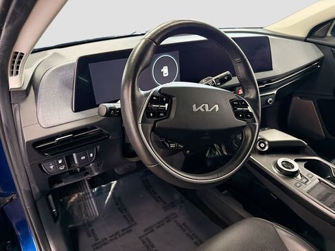 Used 2022 Kia EV6 Wind image 11