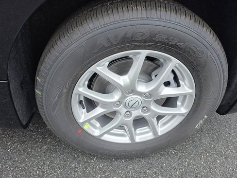 New 2026 Chrysler Pacifica Select image 6