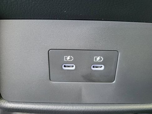 New 2025 Nissan Rogue SL image 18