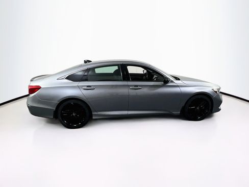 Used 2022 Honda Accord Sport image 4