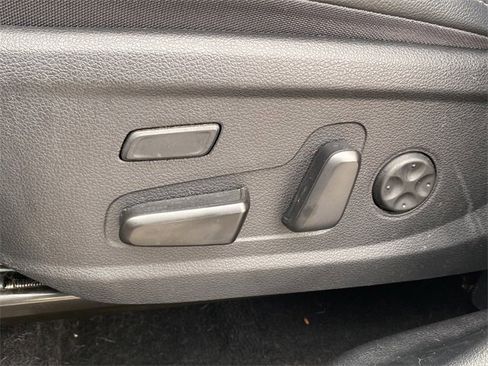 Used 2021 Hyundai Santa Fe Limited image 21