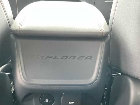 Used 2026 Ford Explorer Active AWD/4WD image 42