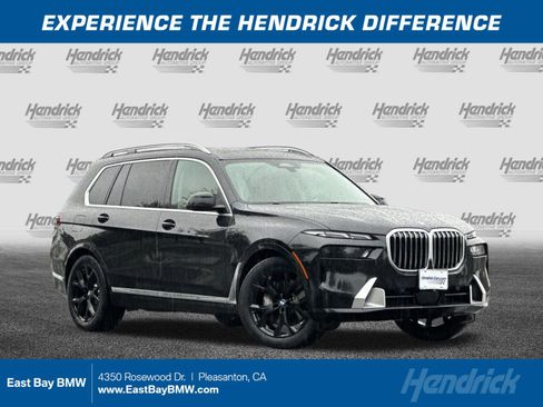Certified 2025 BMW X7 xDrive40i image 1