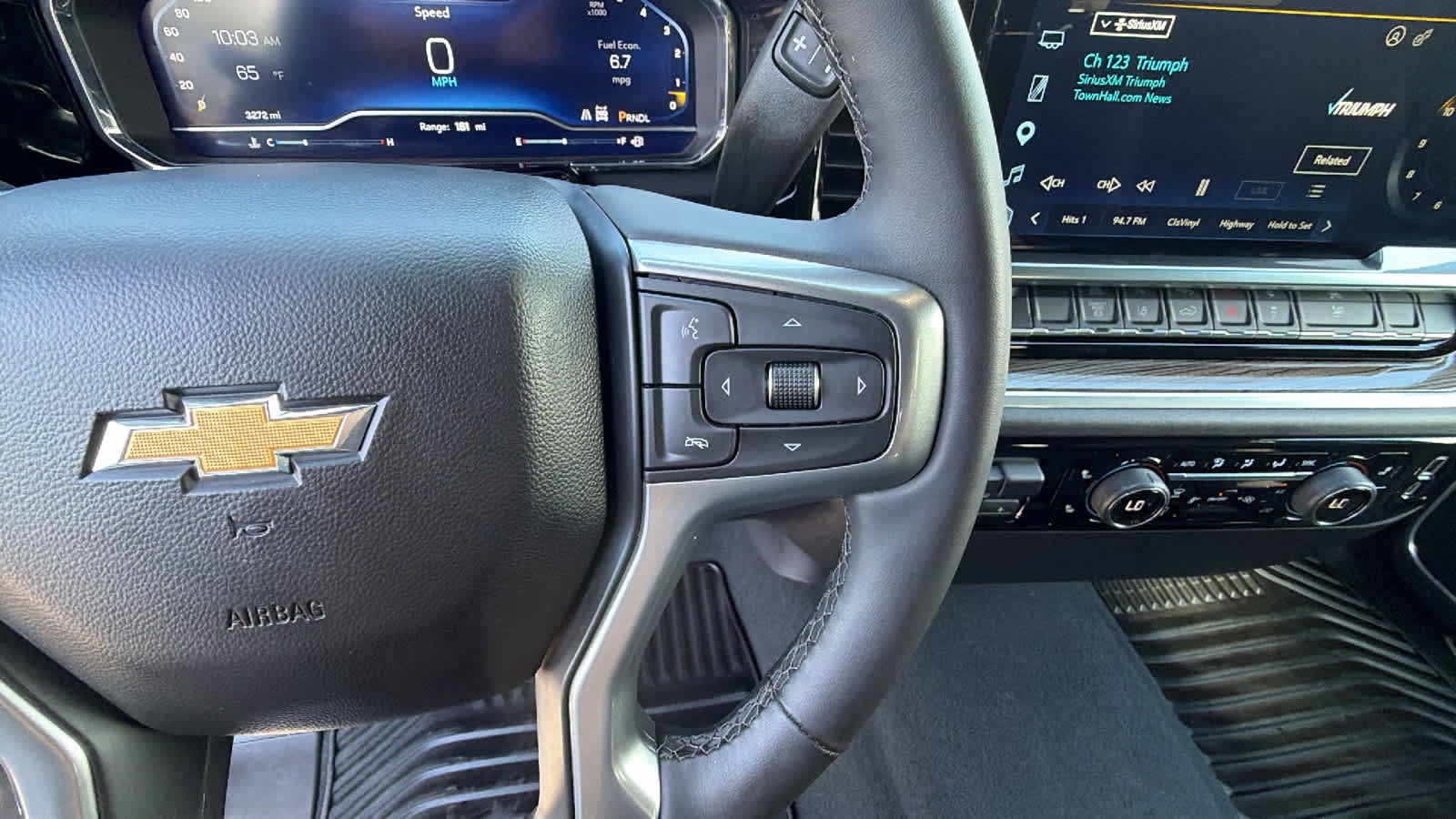 Used 2025 Chevrolet Silverado 3500 LT AWD/4WD image 20