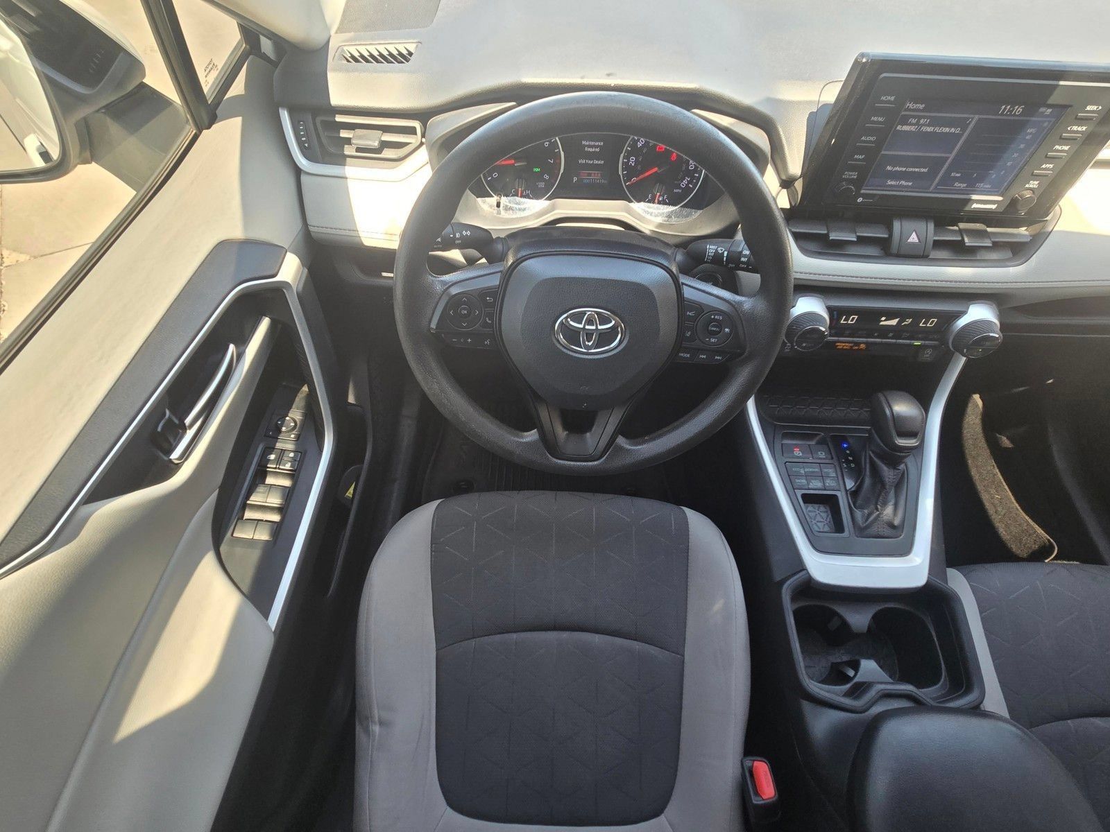 Used 2021 Toyota RAV4 XLE AWD/4WD image 11