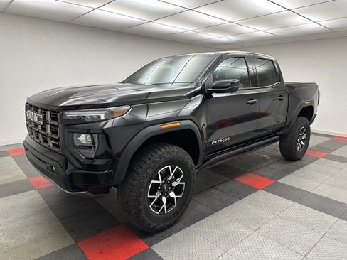 New 2025 GMC Canyon AT4 w/ AT4X Package image 3