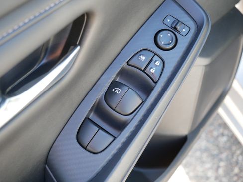 Certified 2023 Nissan Sentra SV w/ Trunk Package FWD image 19