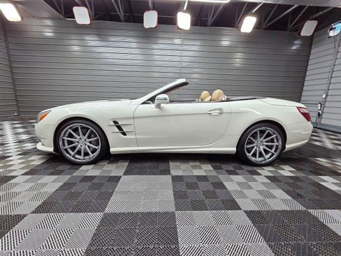 Used 2014 Mercedes-Benz SL 550 image 8