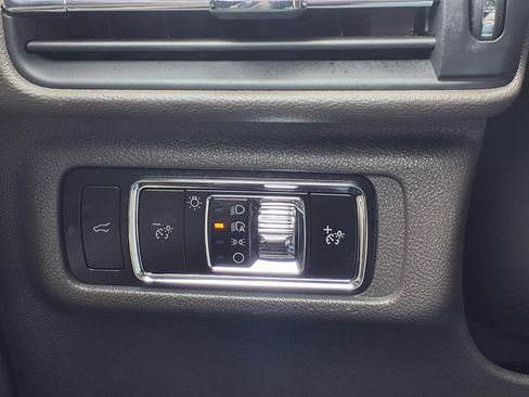 Used 2023 Lincoln Corsair FWD w/ Equipment Group 101A image 19
