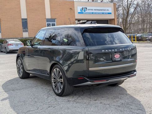 Used 2024 Land Rover Range Rover SE AWD/4WD image 10