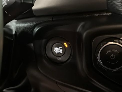 Used 2023 Jeep Wrangler Unlimited w/ Sun & Screen Package AWD/4WD image 21