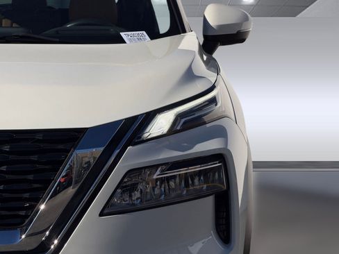 Used 2023 Nissan Rogue Platinum w/ Platinum Premium Package image 9