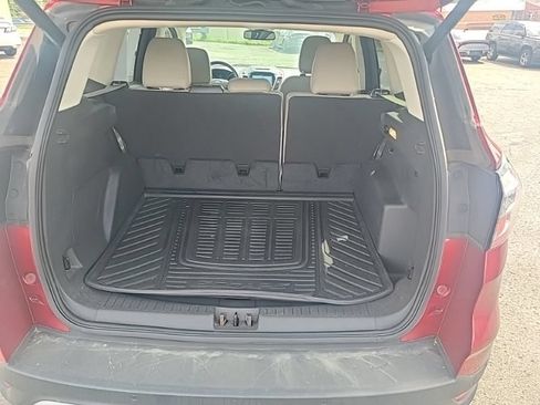 Used 2018 Ford Escape Titanium AWD/4WD image 11