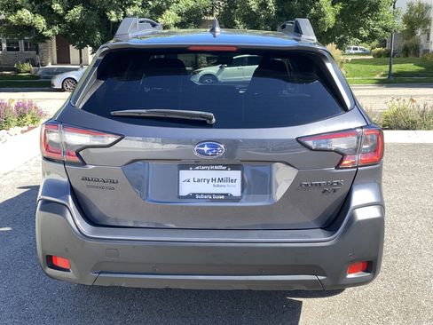Certified 2025 Subaru Outback Onyx Edition XT AWD/4WD image 5