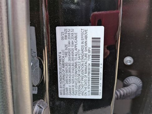 Used 2023 Honda Passport EX-L image 32