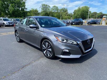Used 2021 Nissan Altima 2.5 SV
