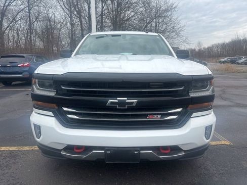 Certified 2018 Chevrolet Silverado 1500 LT w/ Redline Edition image 8