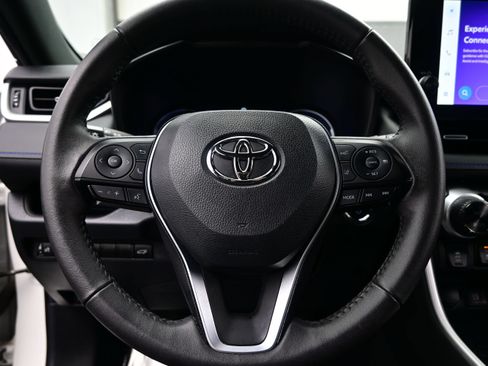 Used 2024 Toyota RAV4 XSE AWD/4WD image 24