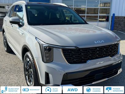 Used 2025 Kia Sorento S w/ Panoramic Sunroof Package