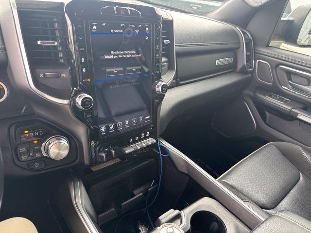 Used 2021 RAM 1500 Laramie AWD/4WD image 15