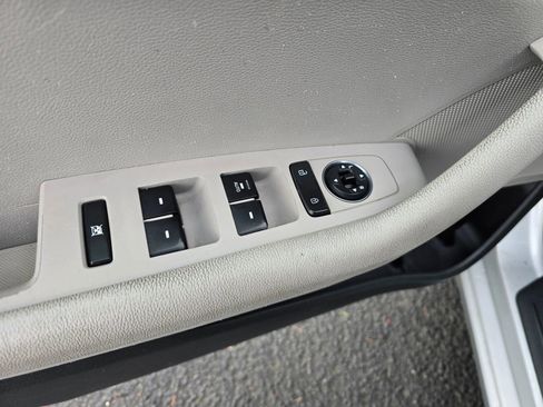 Used 2017 Hyundai Sonata SE image 27