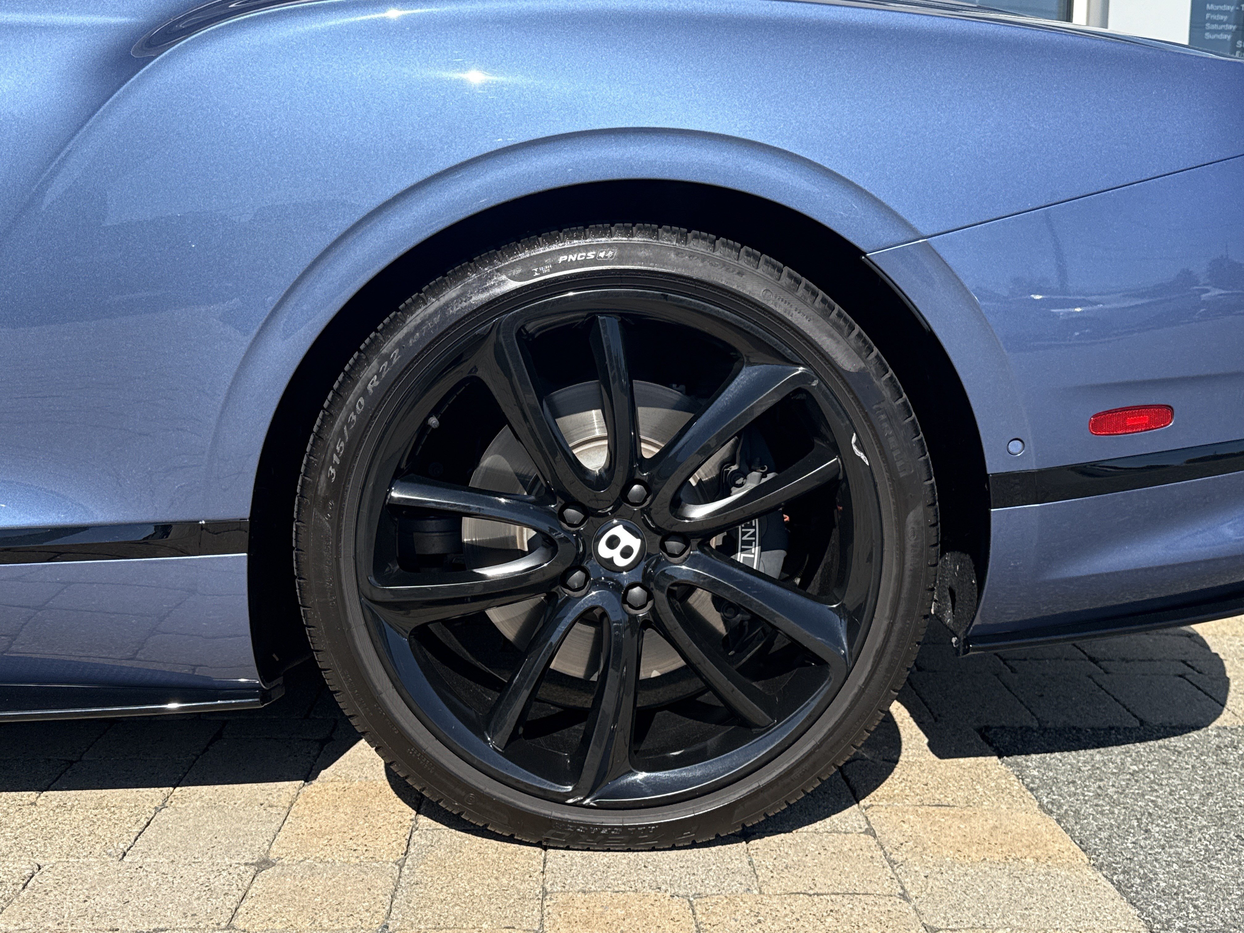 Used 2022 Bentley Continental GT AWD/4WD image 29