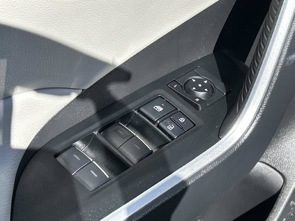 Used 2025 Toyota RAV4 XLE w/ Convenience Package FWD image 25