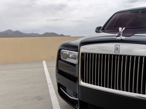 Used 2021 Rolls-Royce Cullinan image 19
