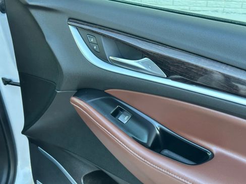 Used 2019 Buick Enclave Avenir w/ Avenir Technology Package image 22