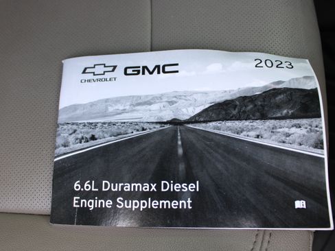 Used 2023 GMC Sierra 3500 SLT w/ SLT Convenience Package AWD/4WD image 26