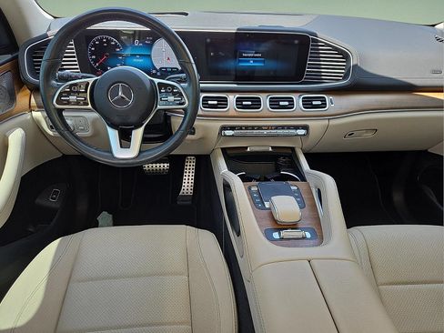 Used 2022 Mercedes-Benz GLS 450 4MATIC image 12