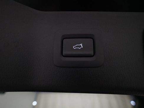 Used 2025 MAZDA CX-5 AWD 2.5 S w/ Preferred Package image 17