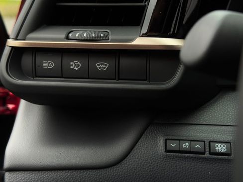 New 2026 Toyota Crown Signia AWD/4WD image 8