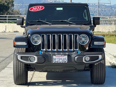 Used 2022 Jeep Wrangler Unlimited Sahara image 9