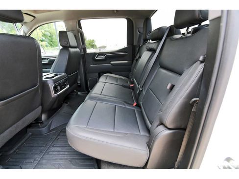 Used 2022 GMC Sierra 1500 SLT AWD/4WD image 12