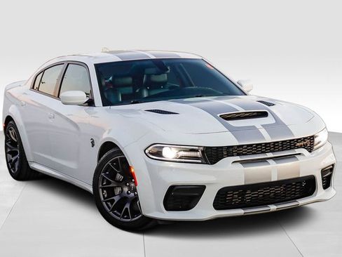 Used 2021 Dodge Charger SRT Hellcat image 2