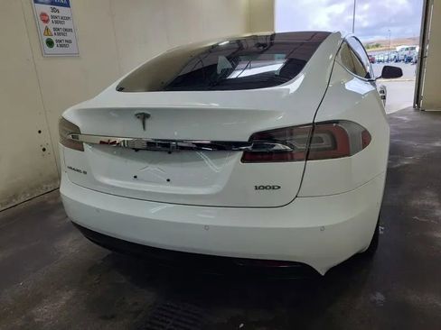 Used 2018 Tesla Model S 100D AWD/4WD image 3