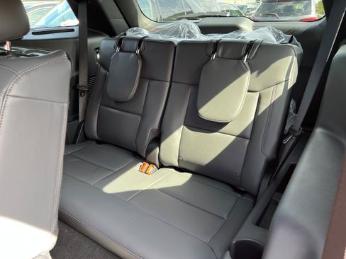 New 2027 Ford Explorer Active w/ Active Comfort Package AWD/4WD image 9