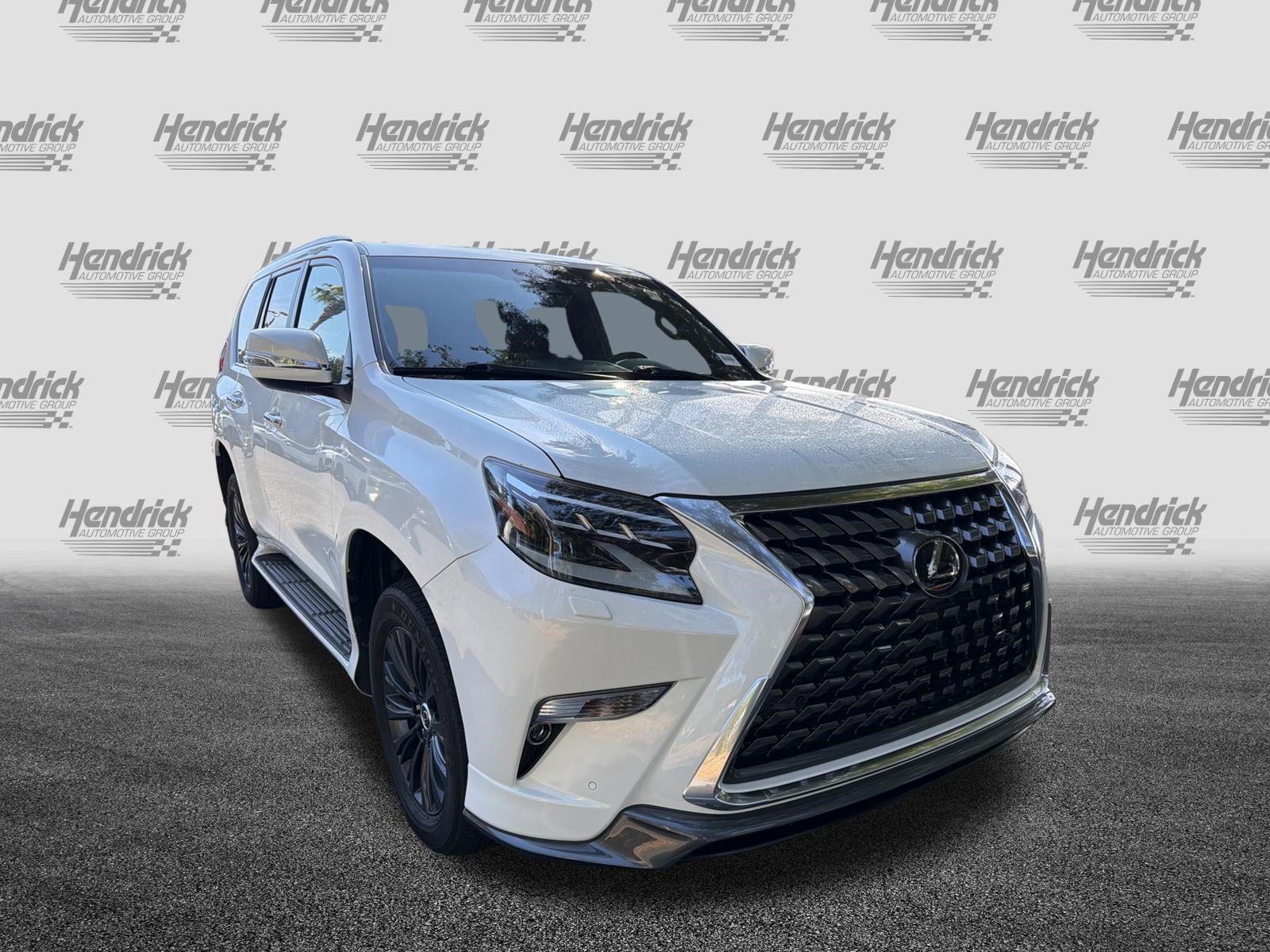 Used 2022 Lexus GX 460 Premium w/ Accessory Package AWD/4WD image 2