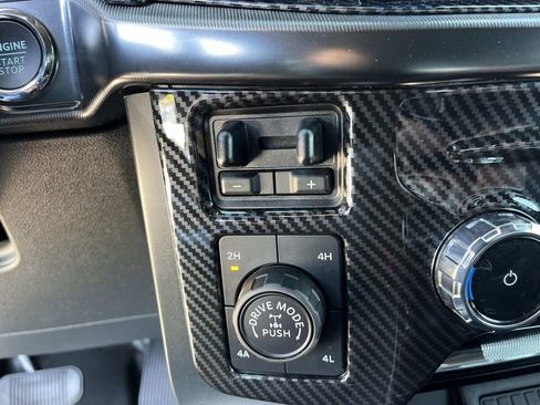 Used 2024 Ford F150 Raptor AWD/4WD image 38